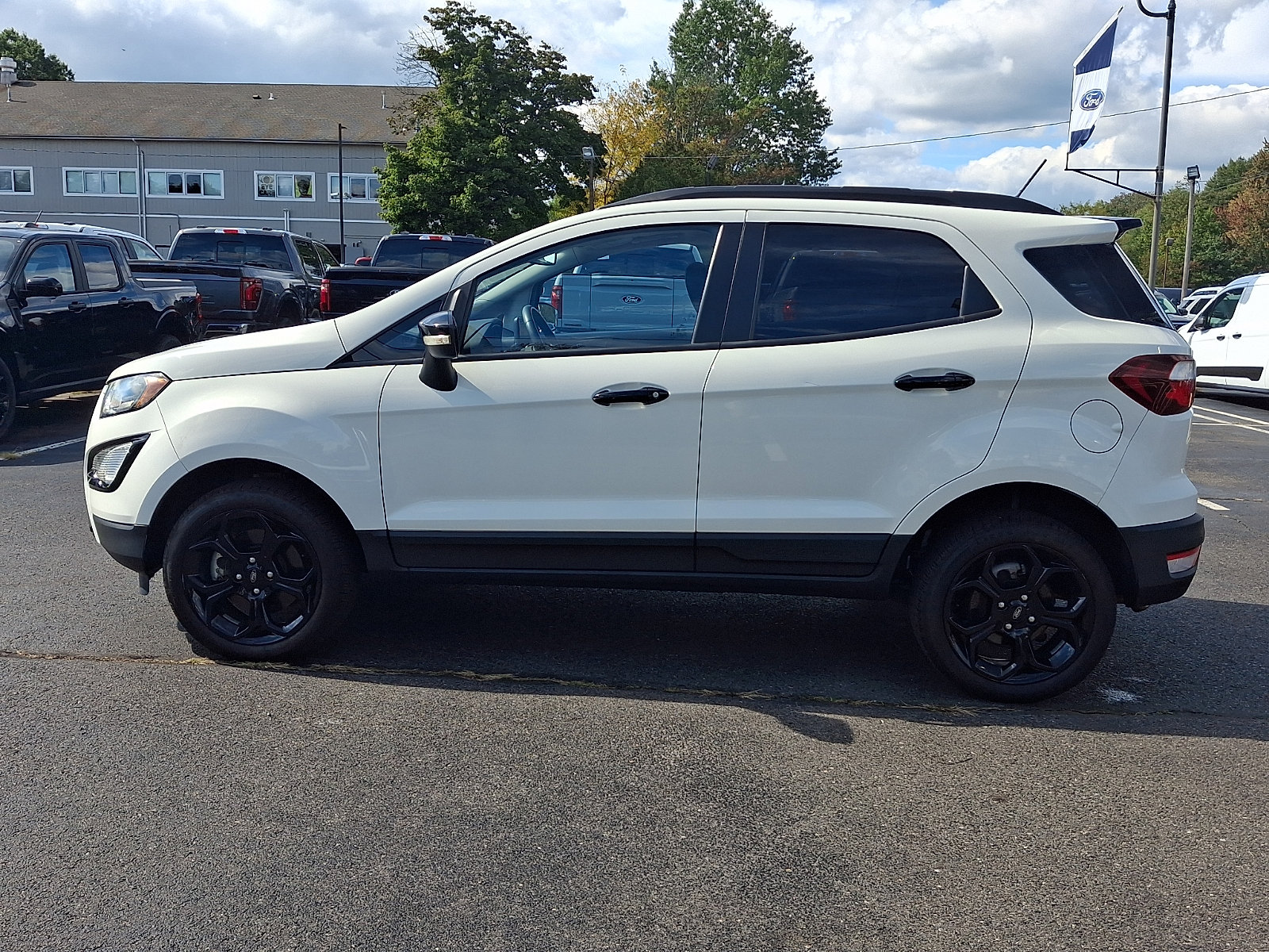 Certified 2021 Ford EcoSport SES AWD/4WD image 4