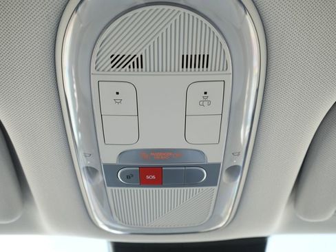 Certified 2023 Hyundai Ioniq 5 SEL w/ Cargo Package image 21