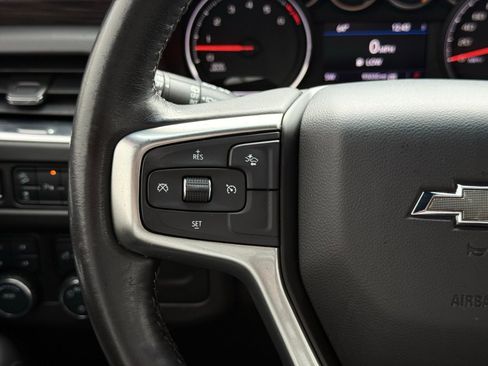 Used 2021 Chevrolet Suburban Z71 AWD/4WD image 37