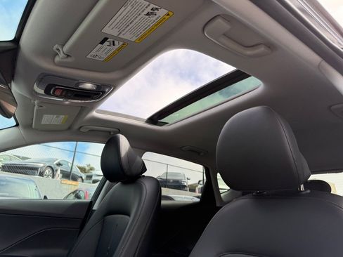 Used 2024 Hyundai Kona Limited FWD image 20
