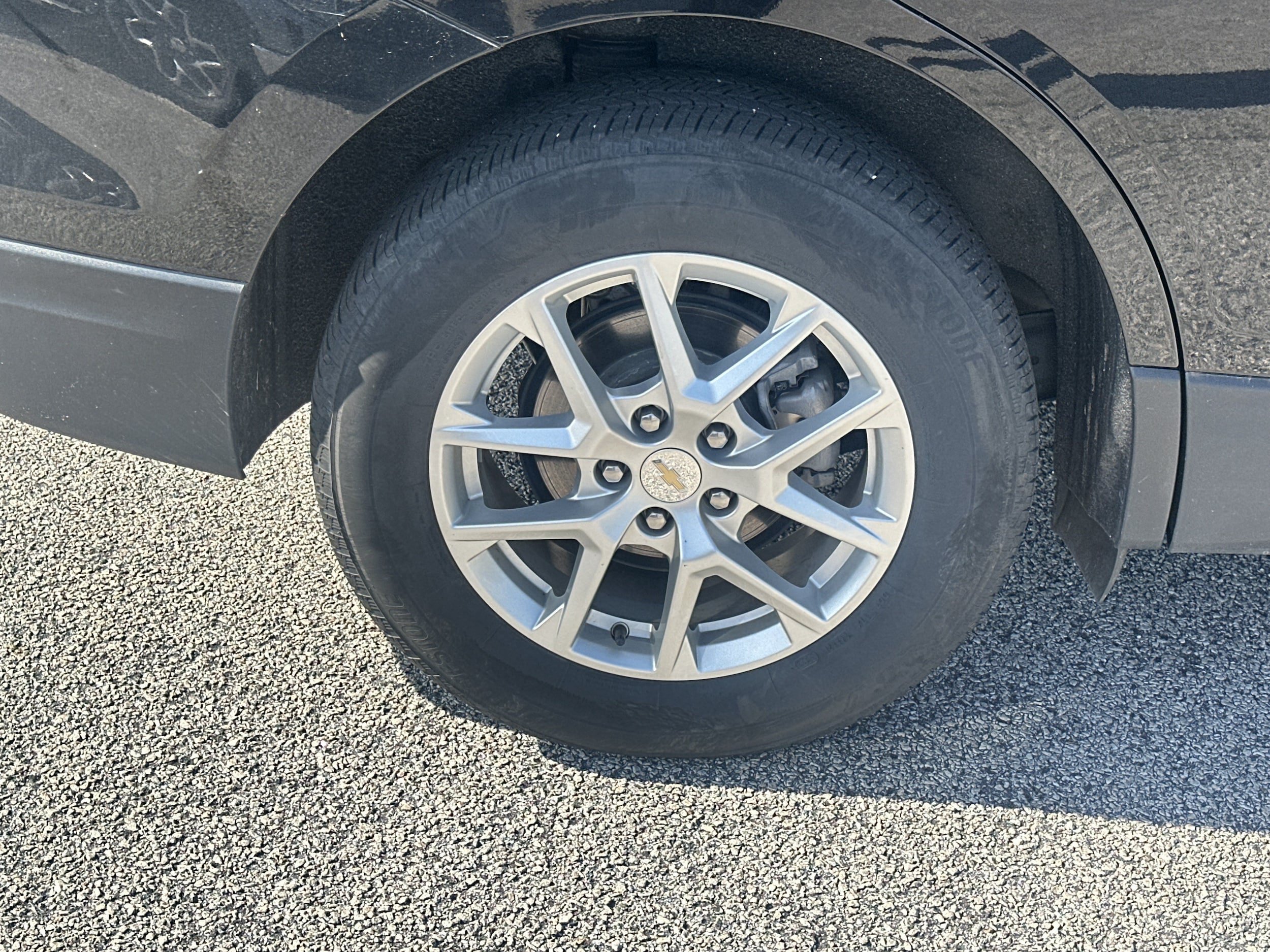 Used 2024 Chevrolet Equinox LT AWD/4WD image 17