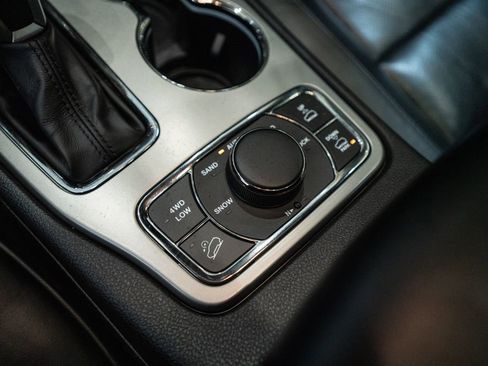 Used 2021 Jeep Grand Cherokee High Altitude image 31