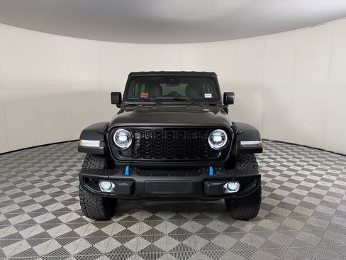 Used 2024 Jeep Wrangler Unlimited AWD/4WD image 3