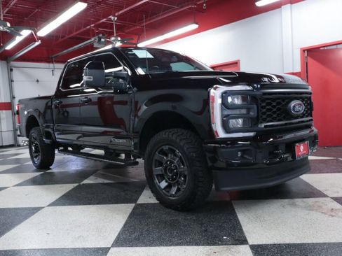 Used 2024 Ford F250 Lariat w/ Lariat Ultimate Package AWD/4WD image 2