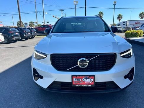New 2026 Volvo XC40 B5 Plus w/ Protection Package Premier AWD/4WD image 2