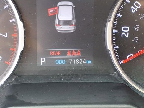 Used 2020 Toyota RAV4 LE image 24