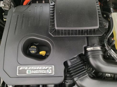 Used 2020 Ford Fusion Energi Titanium FWD image 30
