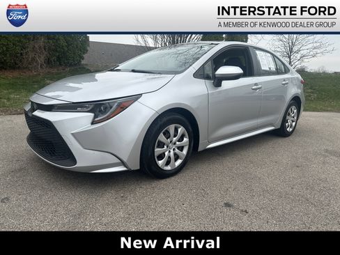 Used 2020 Toyota Corolla LE image 1