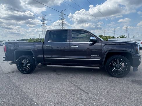 Used 2016 GMC Sierra 1500 Denali w/ Enhanced Driver Alert Package AWD/4WD image 6