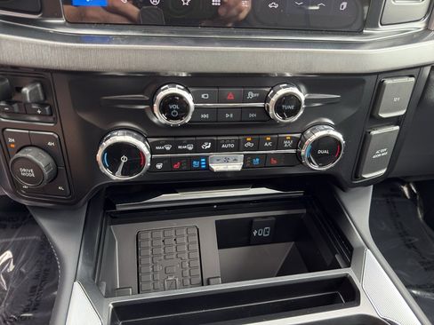 New 2026 Ford F350 Platinum w/ FX4 Off-Road Package AWD/4WD image 26