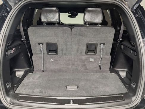 Used 2023 Jeep Grand Cherokee L Laredo image 25