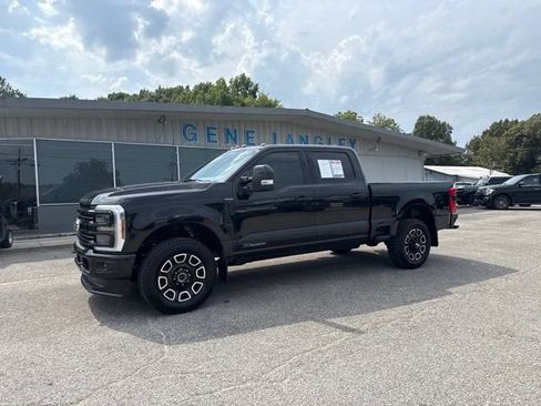 Used 2025 Ford F250 Platinum AWD/4WD image 3