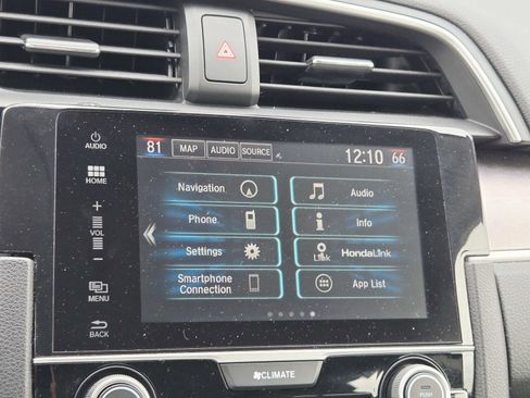 Used 2018 Honda Civic Touring image 28
