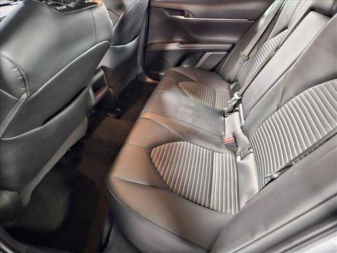 Used 2023 Toyota Camry SE FWD image 15