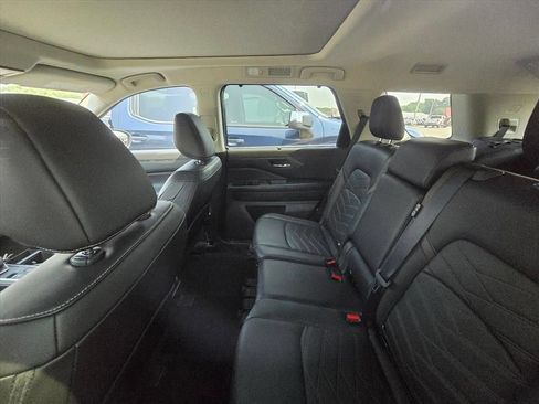 Used 2024 Nissan Pathfinder Platinum w/ Cargo Package AWD/4WD image 5