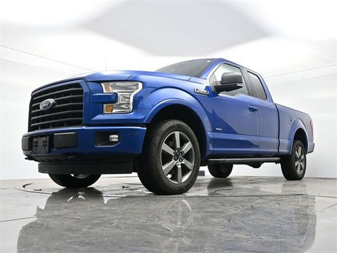 Used 2017 Ford F150 XLT w/ Equipment Group 302A Luxury image 21