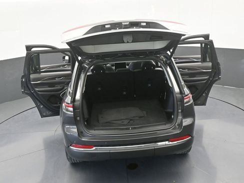 Used 2022 Jeep Grand Cherokee Limited image 71