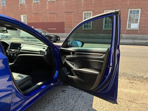Used 2020 Honda Accord Sport image 14