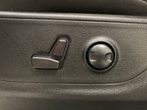 Used 2023 RAM 1500 Big Horn image 17