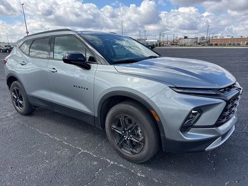 Used 2023 Chevrolet Blazer LT w/ Convenience Package image 3