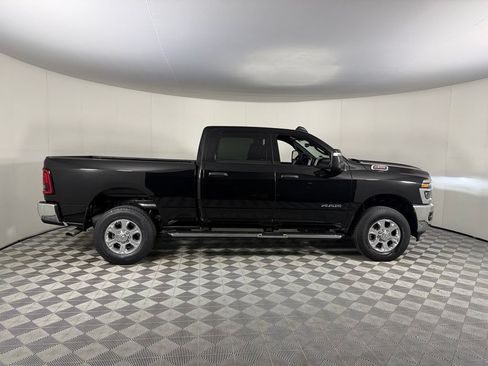 Used 2025 RAM 2500 Big Horn AWD/4WD image 5