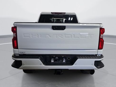 Used 2022 Chevrolet Silverado 2500 High Country AWD/4WD image 5