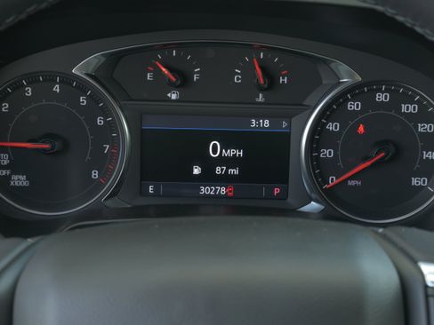 Used 2022 Chevrolet Blazer LT w/ Sound & Technology Package AWD/4WD image 19