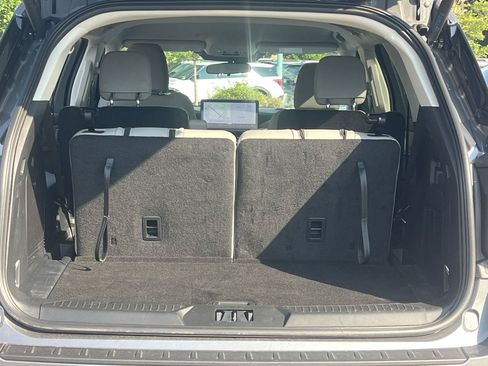 New 2026 Ford Explorer Active w/ Active Comfort Package RWD image 18
