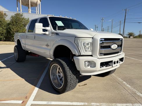 Used 2016 Ford F250 Lariat w/ Lariat Ultimate Package image 7