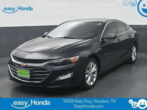 Used 2022 Chevrolet Malibu LT FWD image 1