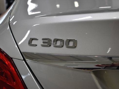 Used 2017 Mercedes-Benz C 300 4MATIC Sedan image 10