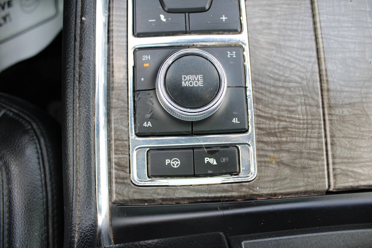 Used 2018 Ford Expedition Max Limited w/ Equipment Group 302A AWD/4WD image 22