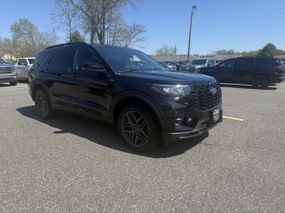 Used 2025 Ford Explorer ST-Line w/ ST-Line Street Pack