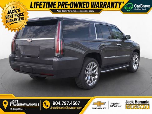 Used 2018 Cadillac Escalade ESV Luxury AWD/4WD image 4