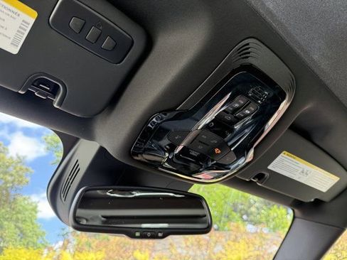 New 2025 Alfa Romeo Giulia w/ Veloce Package Rwd image 24