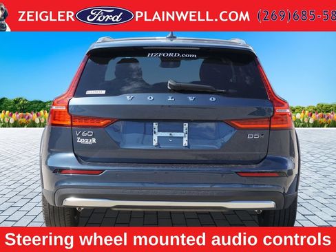 Used 2024 Volvo V60 B5 Cross Country Plus AWD/4WD image 4