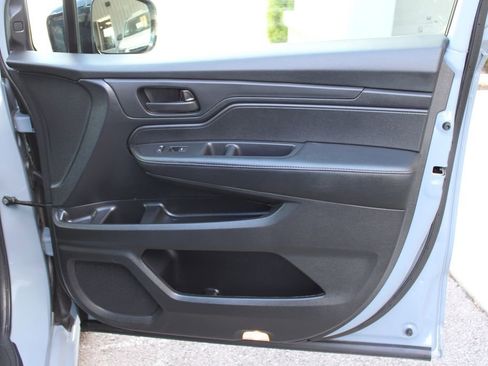 Used 2025 Honda Odyssey Sport-L image 44