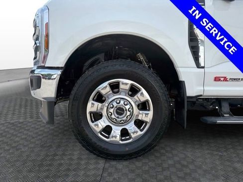 Used 2025 Ford F350 Lariat w/ Lariat Ultimate Package AWD/4WD image 14