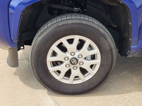 Used 2025 Toyota Tacoma SR5 image 14