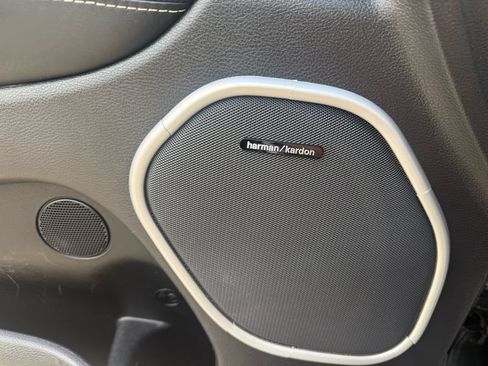 Used 2018 Jeep Grand Cherokee Trackhawk AWD/4WD image 31