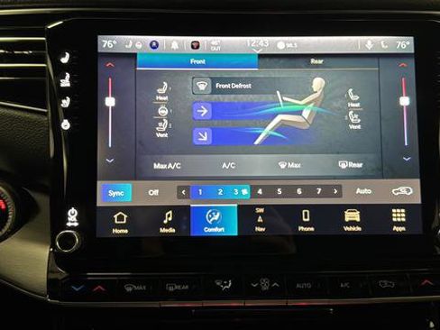 New 2026 Jeep Grand Wagoneer 4WD image 18