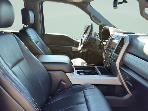 Used 2020 Ford F350 Lariat AWD/4WD image 18