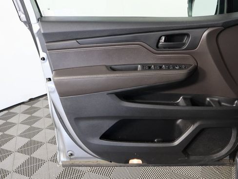Used 2022 Honda Odyssey EX image 10