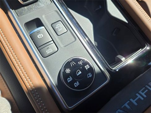 New 2025 Nissan Pathfinder Platinum w/ Cargo Package image 21