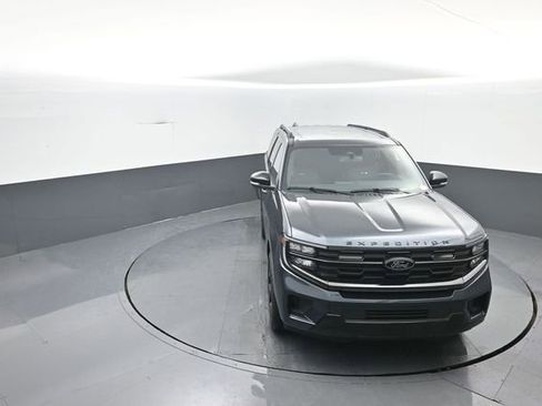 New 2026 Ford Expedition Platinum w/ Stealth Performance Package image 20