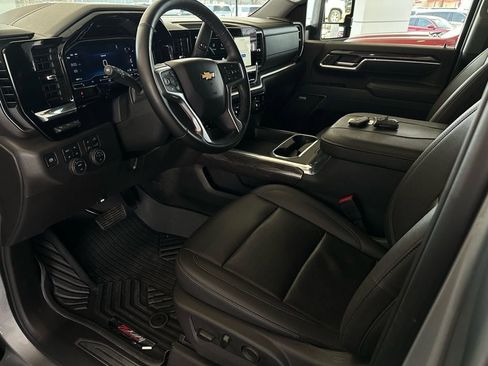 Used 2025 Chevrolet Silverado 2500 LTZ w/ LTZ Premium Texas Edition image 10