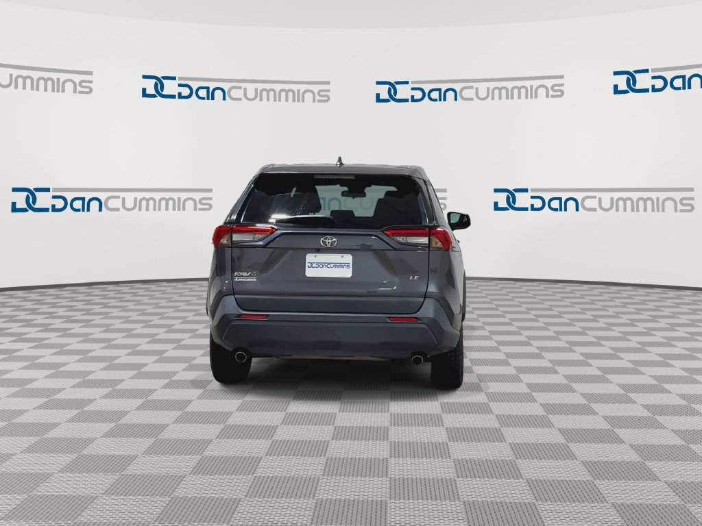 Used 2024 Toyota RAV4 LE FWD image 7