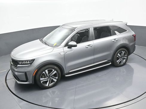 Used 2022 Kia Sorento EX w/ Panoramic Sunroof Package image 56