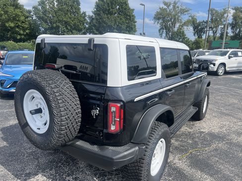 Used 2024 Ford Bronco Heritage Edition AWD/4WD image 7