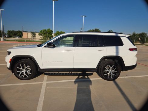 Certified 2025 Jeep Grand Cherokee L Limited RWD image 6